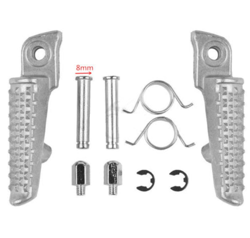 Set poggiapiedi pilota completo di attacchi compatibilità cbr 600rr '03-06, cbr 1000 rr '04-14, cbr 1000r '08-11 colore argento