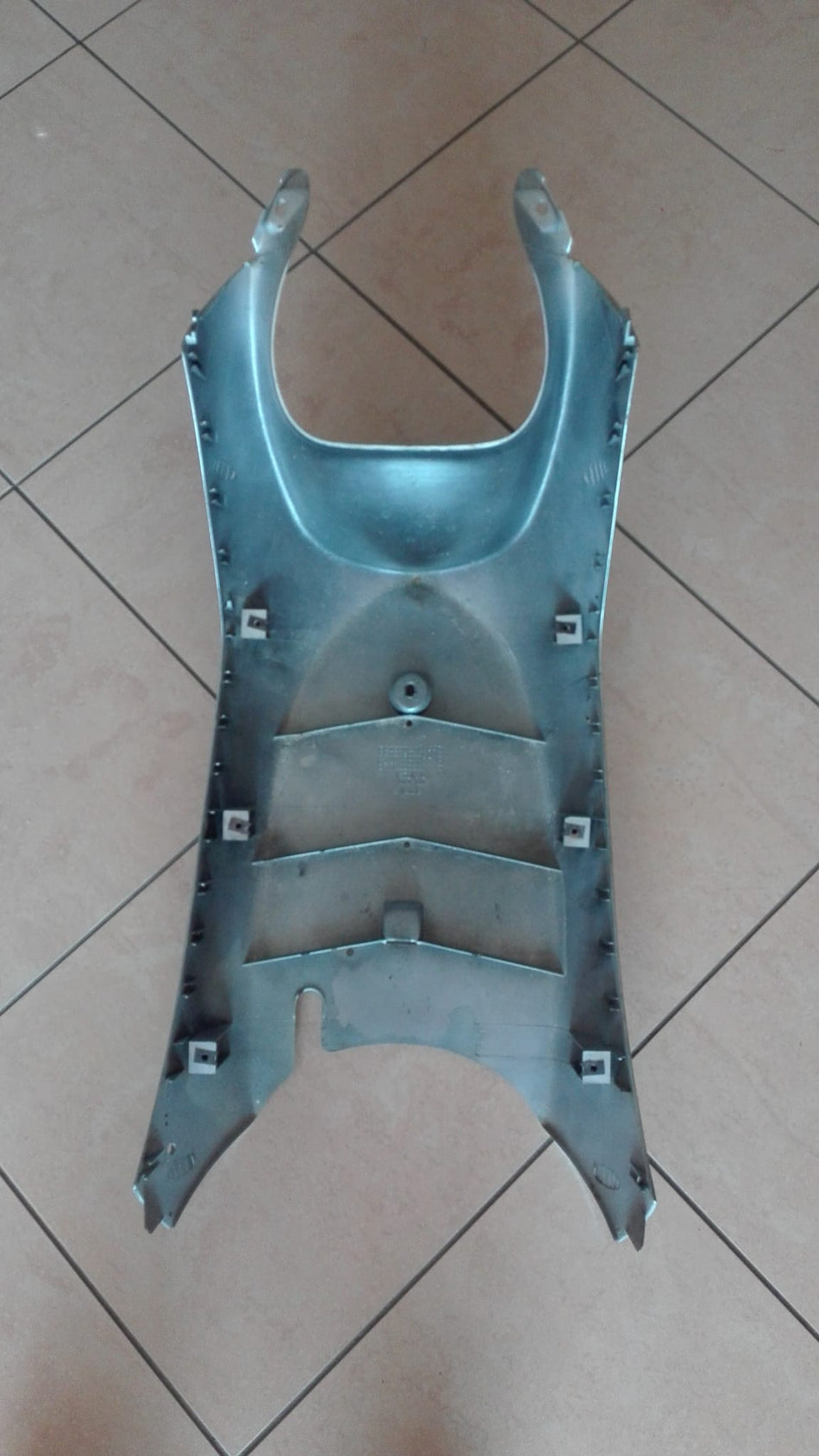 CARENA SOTTOPEDANA INFERIORE APRILIA AMICO 50 BUSINESS