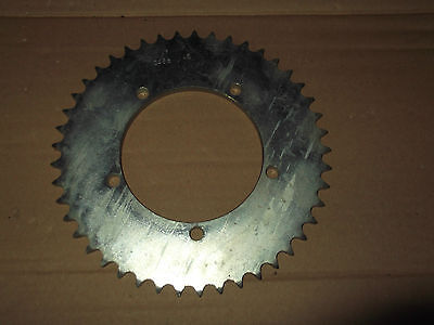 CORONA CHIARAVALLI 45 DENTI COD. 486 PASSO 520 PER KAWASAKI 550 ZR ZEPHYR 91>00