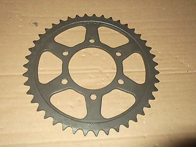 CORONA CHIARAVALLI  43 DENTI COD. 2031 PASSO 525 PER KAWASAKI 1000 ZX NINJA 04>