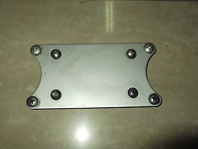 PIASTRA TENUTA PARAFANGO ANTERIORE USATO ORIGINALE SUZUKI PER GS 500 2001-2002