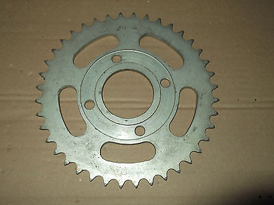 CORONA CHIARAVALLI COD.279 Z 40 PASSO 520 PER HONDA CB 250 NIGHTHAWK (M>X) 91>