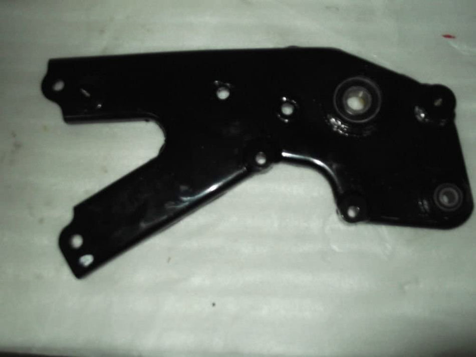 STAFFA ATTACCO  SOSPENSIONE POSTERIORE SUZUKI BURGMAN 125-150 ANNO 02'-06'