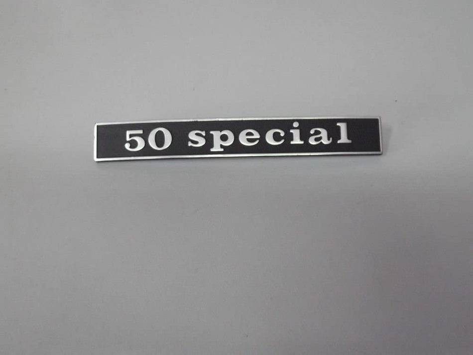 TARGHETTA "SPECIAL " PER TELAIO POSTERIORE VESPA 50 SPECIAL