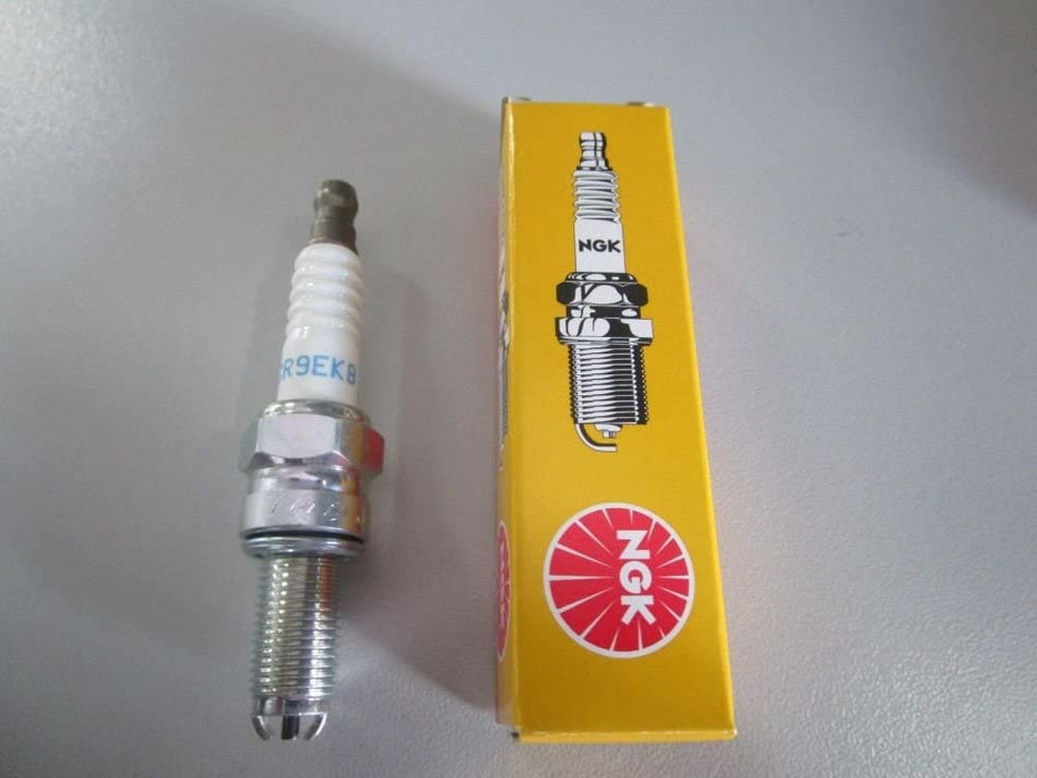 CANDELA NGK CR9EKB PER HUSQVARNA  TE  511	 2011-2013