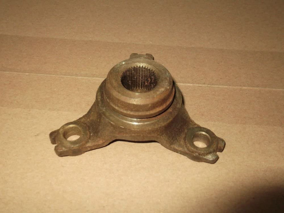 CROCERA PER PIAGGIO APE MP CON CANALINO FORO ATTACCO 10MM