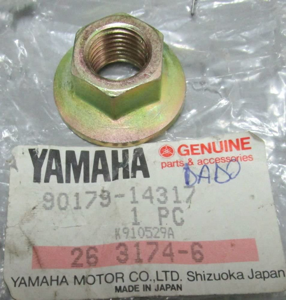 DADO PER SPALLA ALBERO MOTORE SINISTRA ORIGINALE YAMAHA PER XVZ 13TD 1300