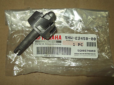 GIARANTE POMPA ACQUA ORIGINALE YAMAHA PER X-MAX 250 05-09 XC VERSITY 300 03-06